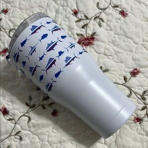 NEW. White Tumbler with Blue Shark and Flag Design 30 oz